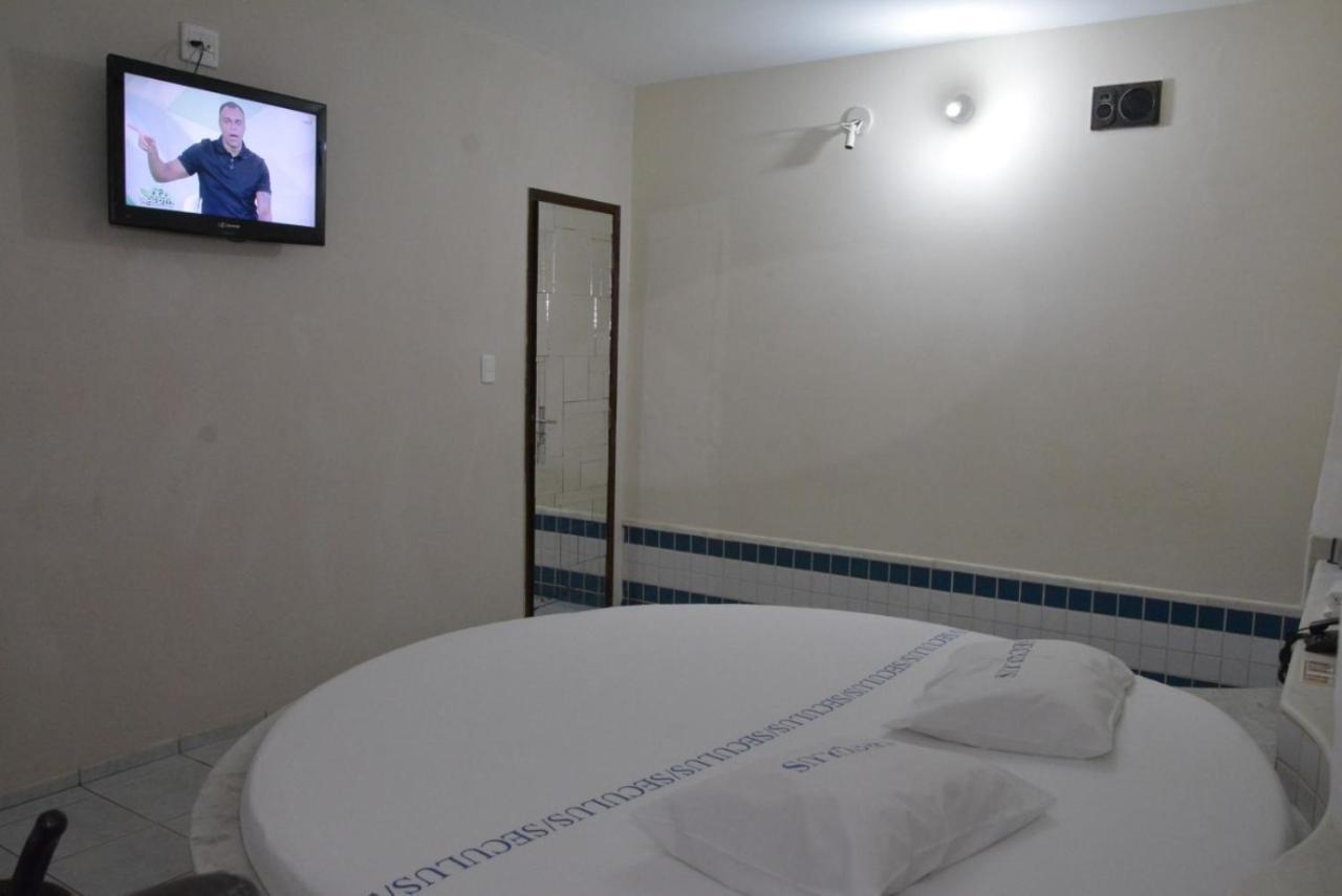 Motel Seculus 巴雷图斯 外观 照片