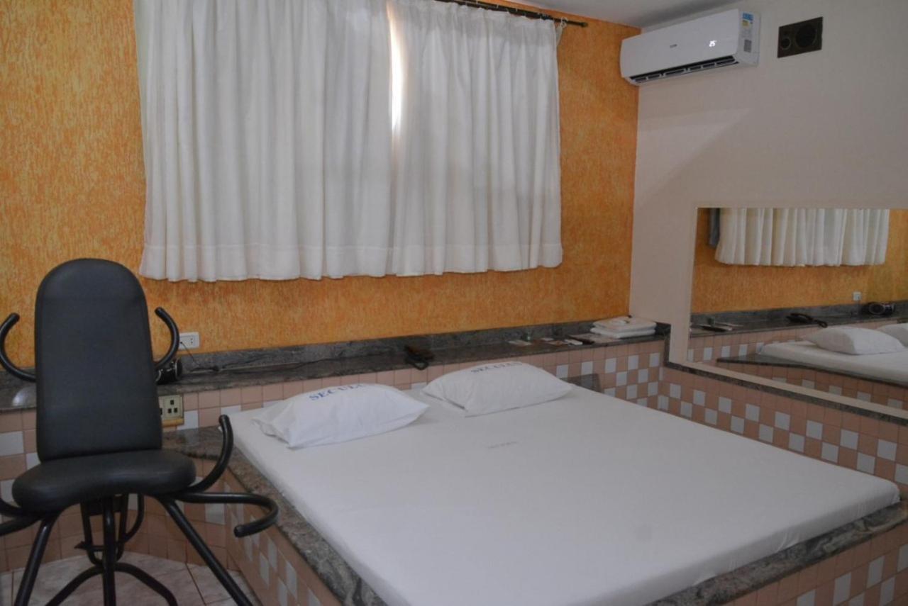 Motel Seculus 巴雷图斯 外观 照片
