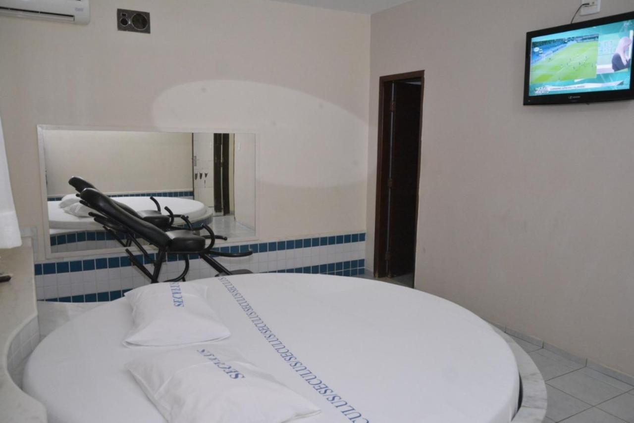 Motel Seculus 巴雷图斯 外观 照片