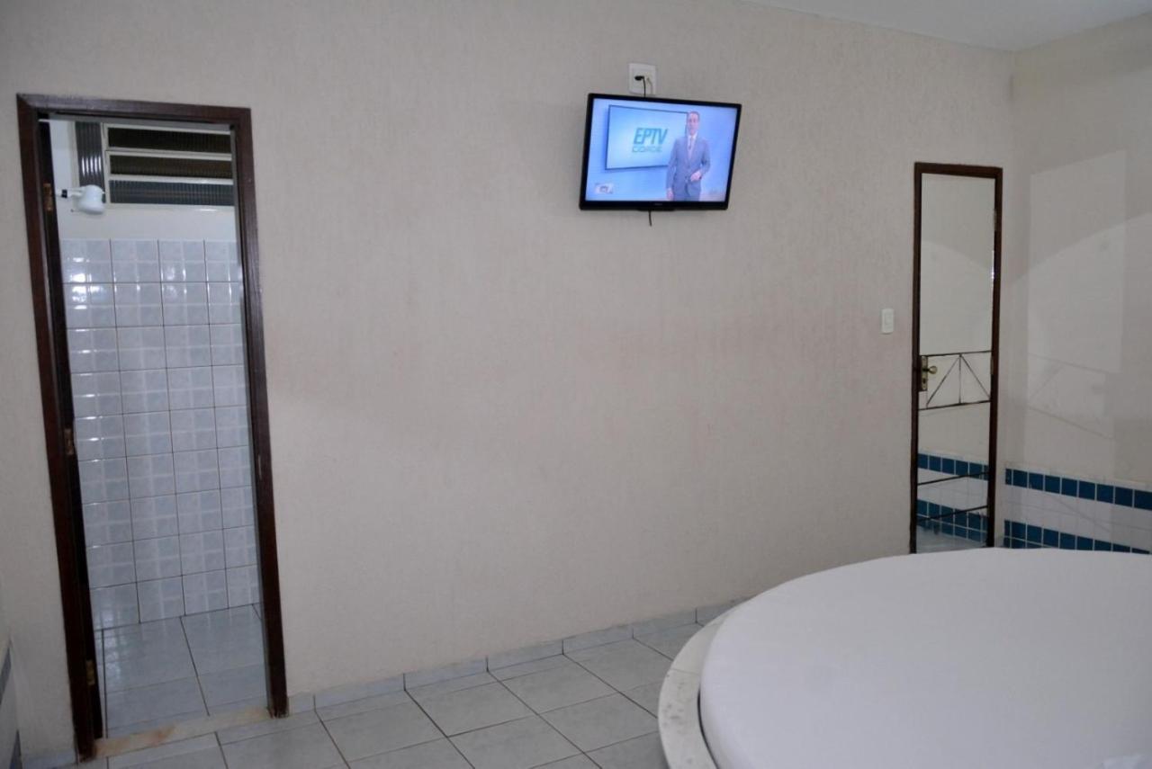 Motel Seculus 巴雷图斯 外观 照片