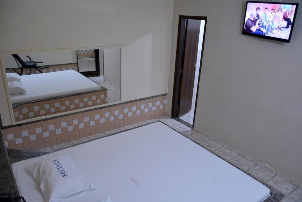 Motel Seculus 巴雷图斯 外观 照片