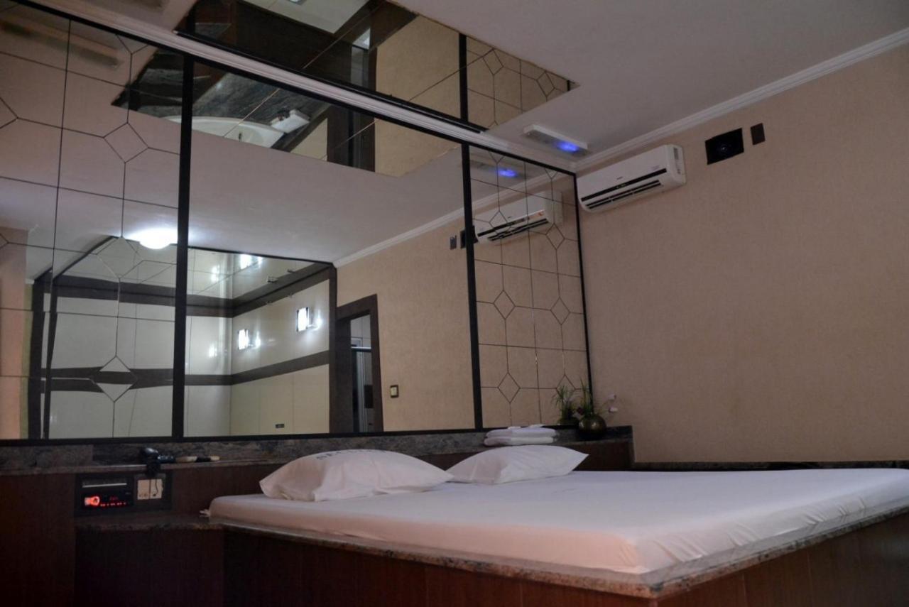 Motel Seculus 巴雷图斯 外观 照片